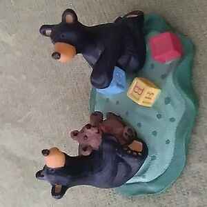Vintage Bearfoots Figurine